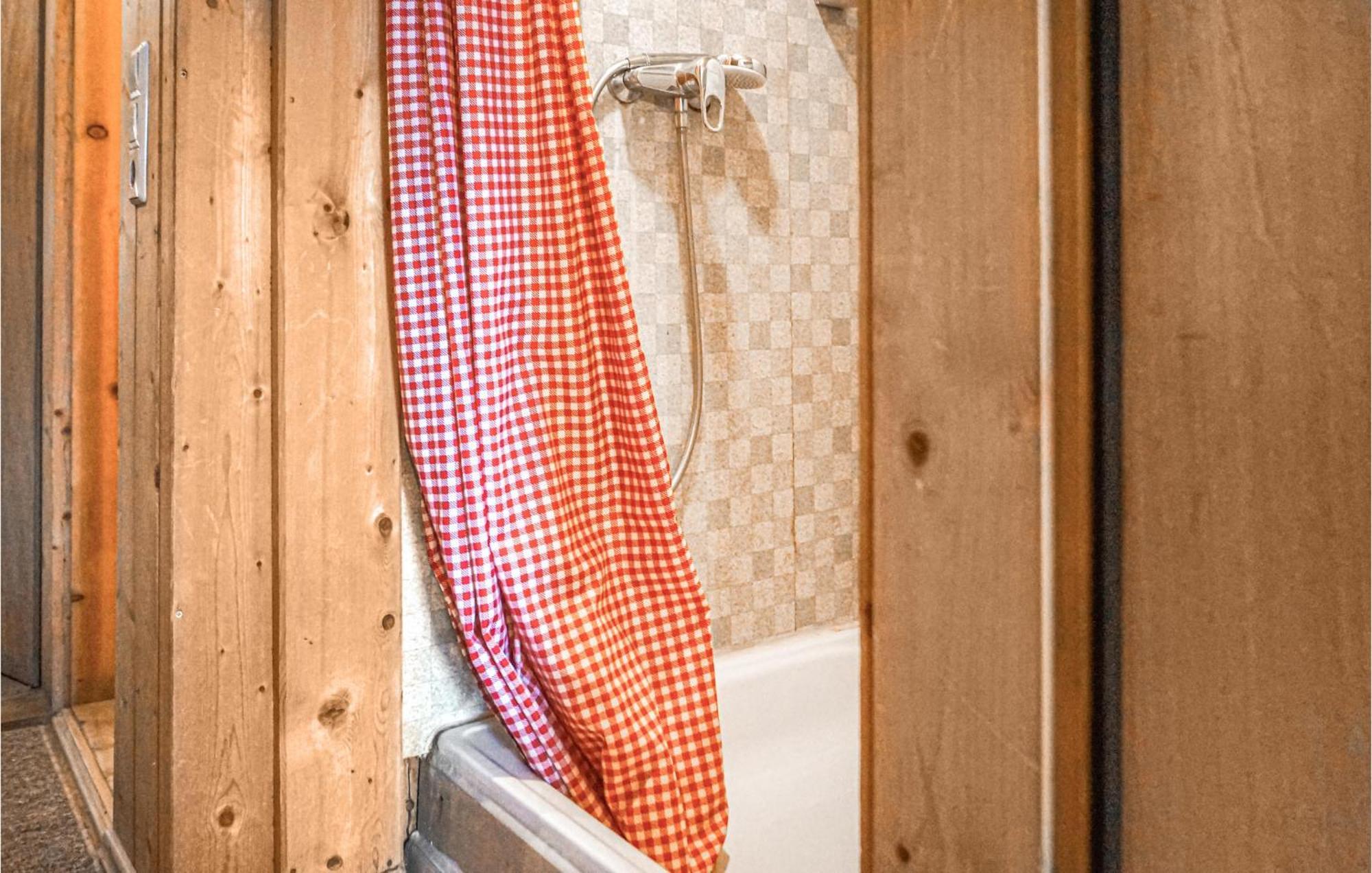 1 Bedroom Cozy Apartment In Hinterburg Kültér fotó